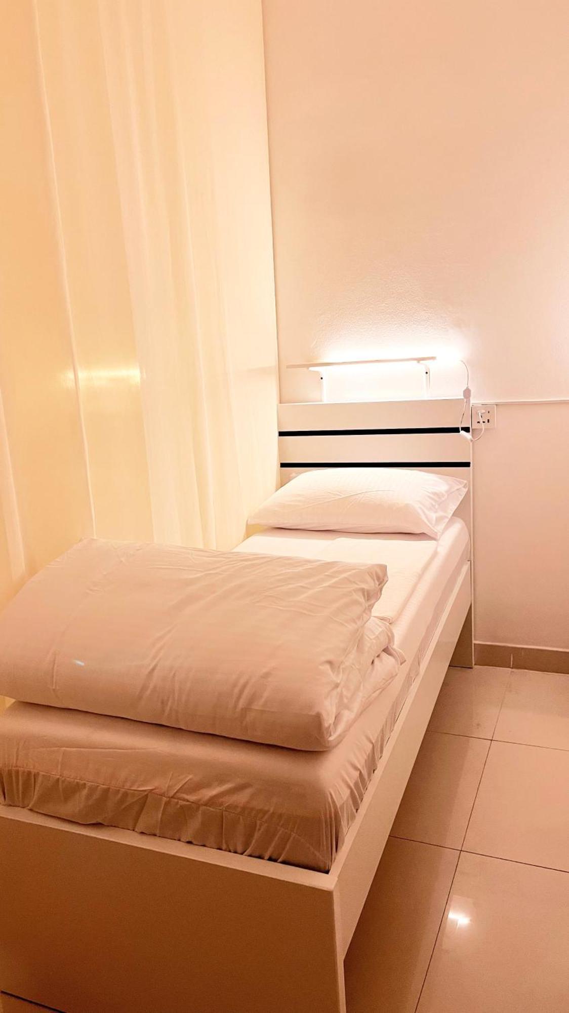Westay Hostel Ντουμπάι Εξωτερικό φωτογραφία